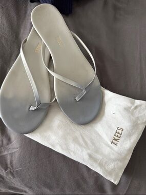 TKEES Light Grey Slim Strap Flip Flop Sandals